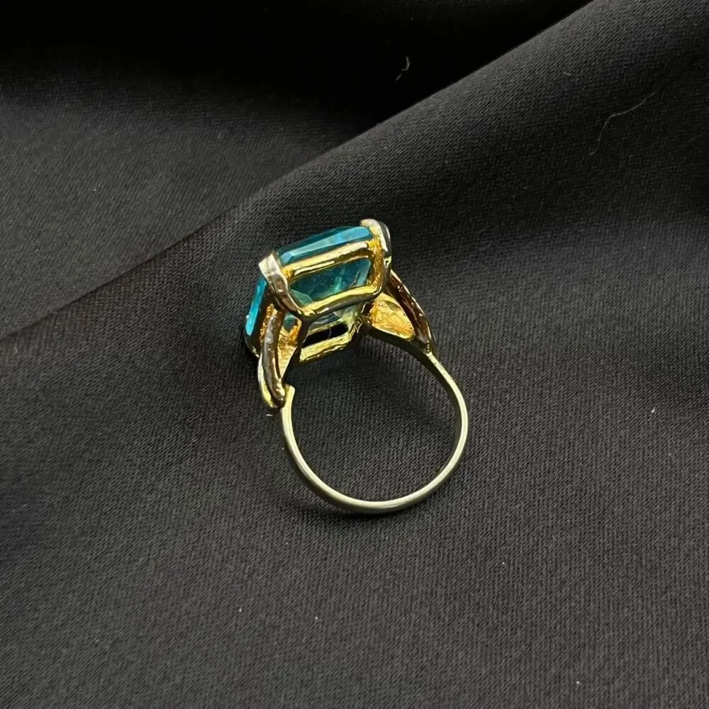 Vintage 1940s Cocktail Ring Costume Jewelry Aquamarine-Look Stone Adjustable